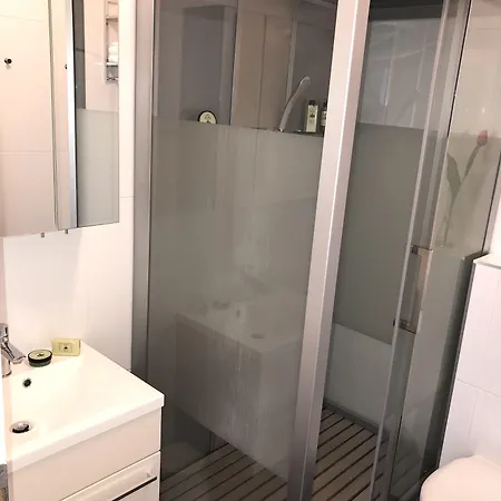 Viktoria 4*