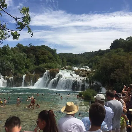 Viktoria Lodge Bed And Breakfast Bed & Breakfast Vodice