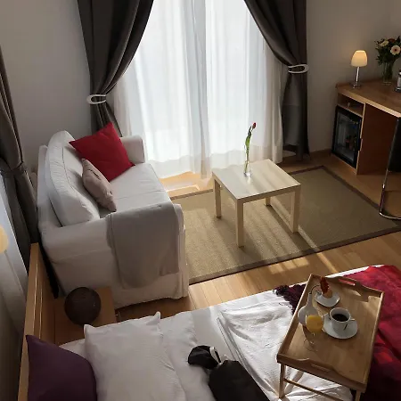 Alojamento de Acomodação e Pequeno-almoço Viktoria 4*