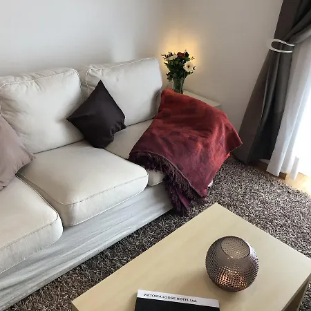 Viktoria Lodge Bed And Breakfast 4*