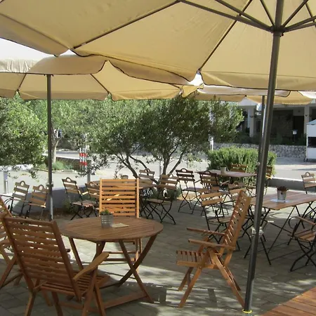 Viktoria Lodge Bed And Breakfast Srima