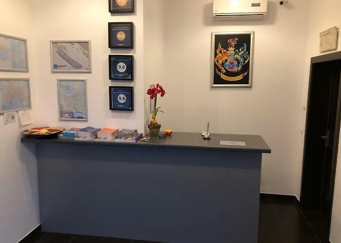 Viktoria לינה וארוחת בוקר וודיצה